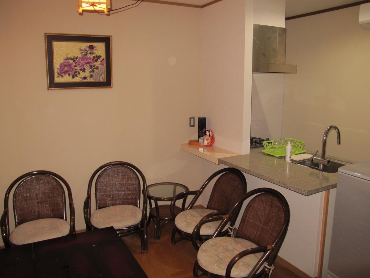 Atami Ikyuan 熱海一休庵 Hotell Exteriör bild